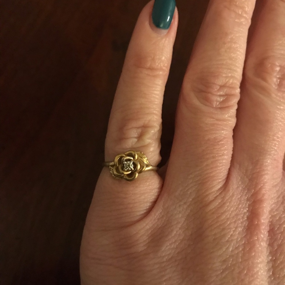 14K Gold flower ring